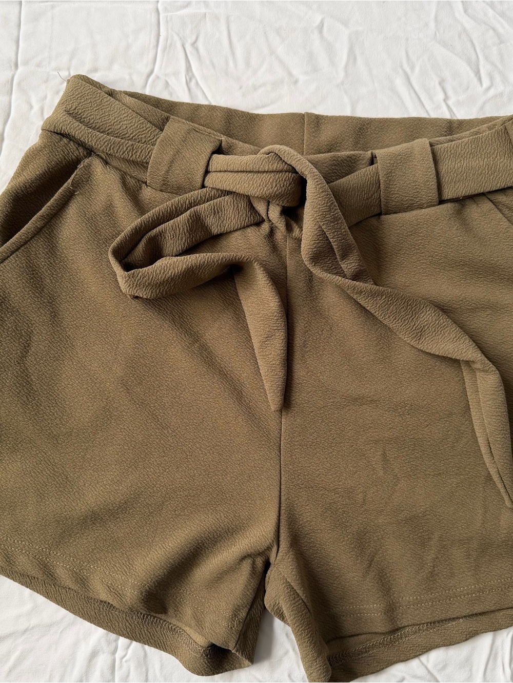 Women’s Tie-Waist Shorts in Olive Brown